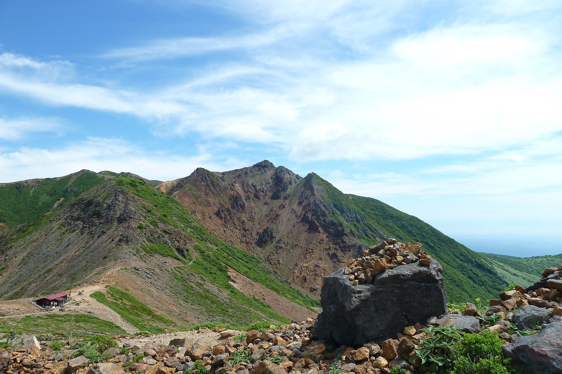 峰の茶屋から剣ヶ峰・朝日岳