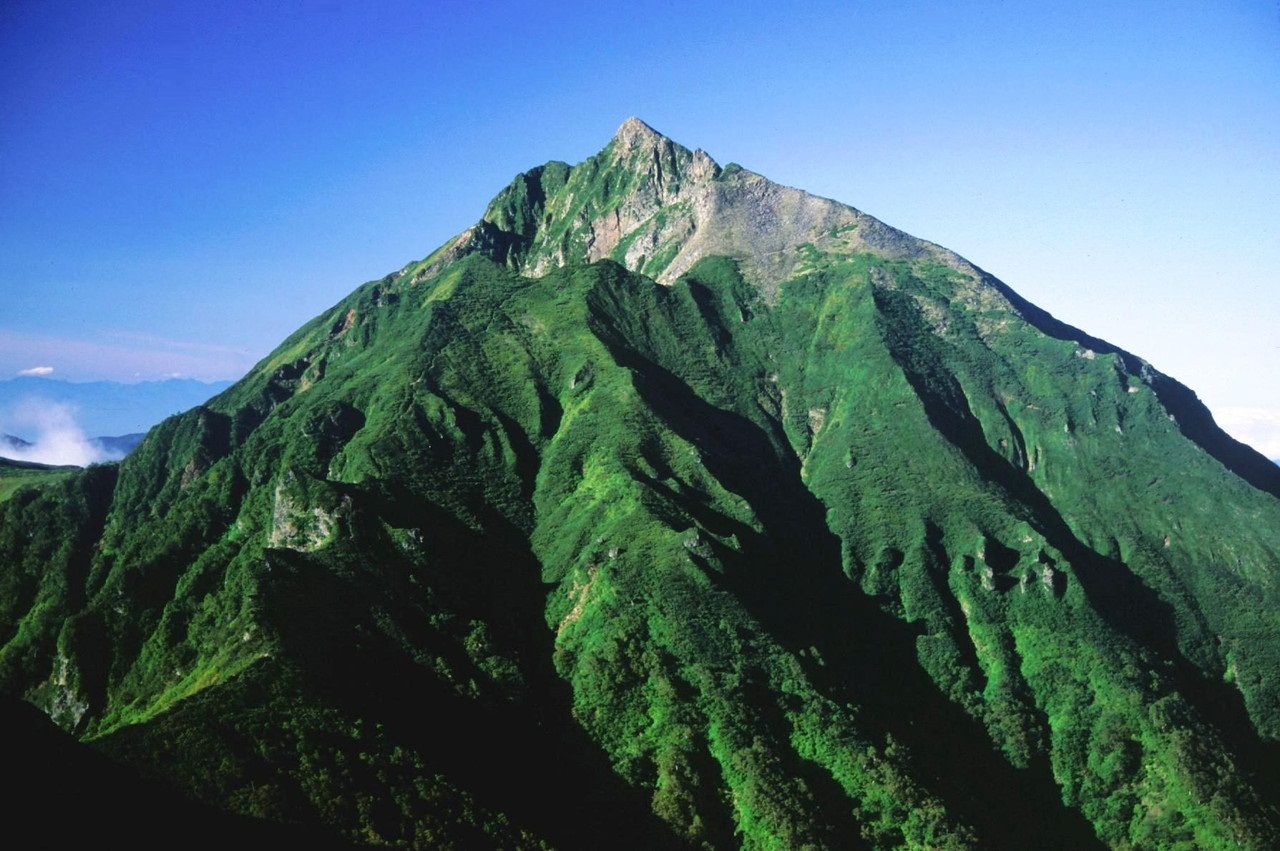 天狗岳からニペソツ山